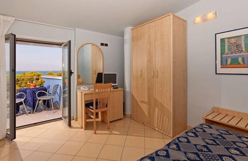 Alba Adriatica Hotel | Hotel Antares