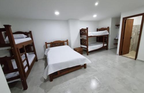 Pinchote Hotel | Hotel Antonella Plaza