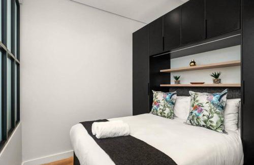 Cape Town City Centre Apartment | Hotel Apt, Wifi, Roof Deck, Central CBD, 247 Power