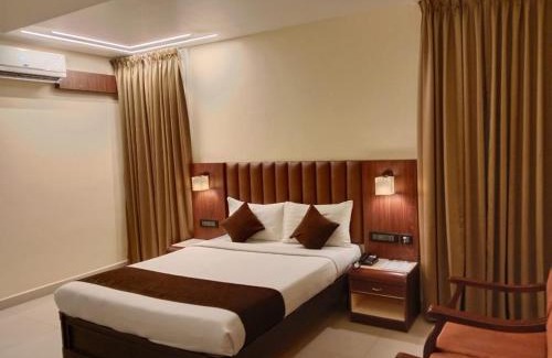 Onamthuruth Hotel | Hotel Arcadia