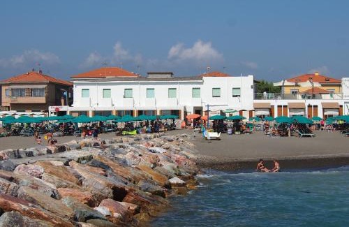 Marina di Cecina Hotel | Hotel Aurora