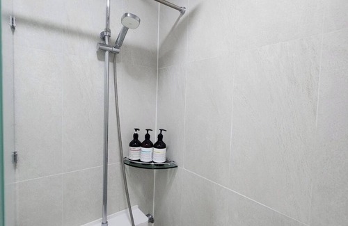 Bongmyeong-dong Hotel | hotel b&b