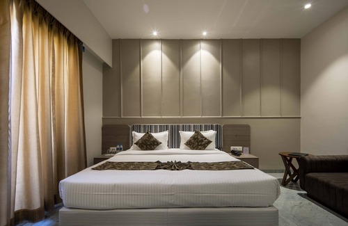 Allahabad Hotel | Hotel Bafna Lawn