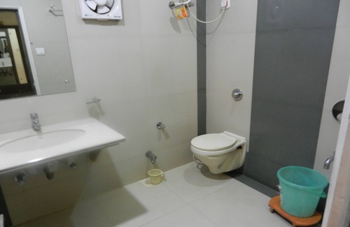 Neemuch Hotel | Hotel Bharat Palace