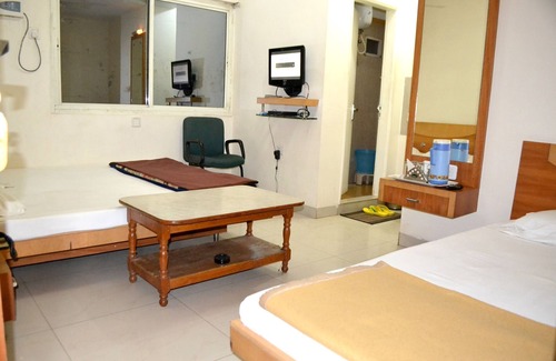 Neemuch Hotel | Hotel Bharat Palace