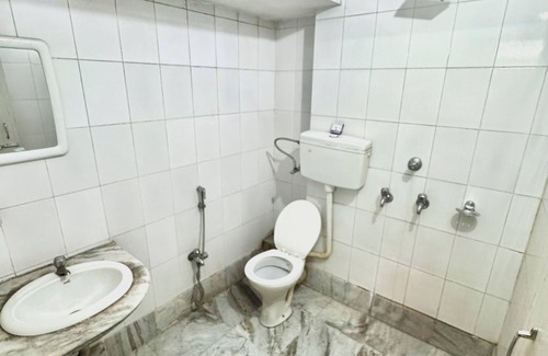 Sualkuchi Hotel | Hotel BKR Guwahati