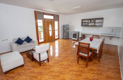 Puerto Baquerizo Moreno Hotel | Hotel Blue Marlin