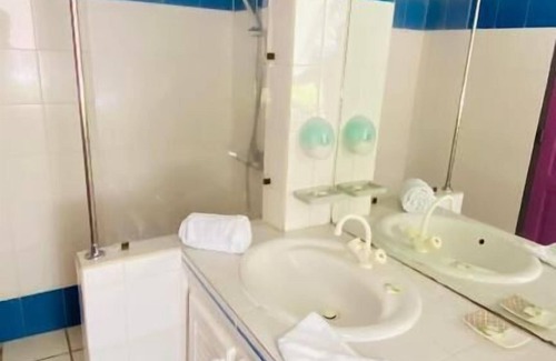 Terre-de-Haut House | HOTEL BOIS JOLI