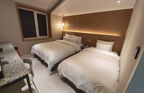 Gunsan Hotel | Hotel Bom