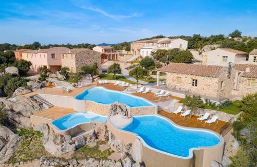 Arzachena Hotel | Hotel Borgo Smeraldo