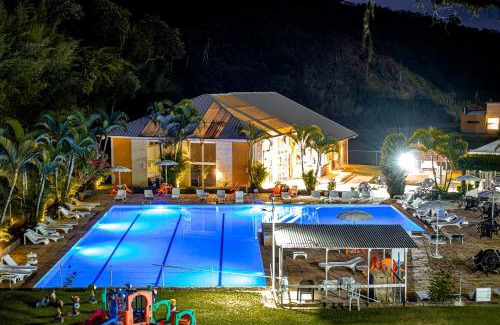 Sacra Familia do Tingua Hotel | Hotel Fazenda Santa Barbara