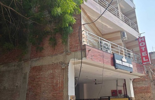 Gomti Nagar Hotel | Hotel Budget Inn