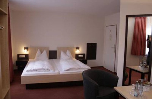 Nickenich Hotel | Hotel Burgklause