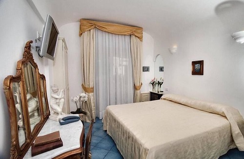 Anacapri Hotel | Hotel Bussola di Hermes