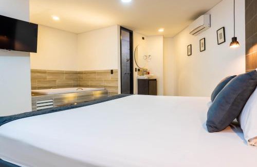 La Candelaria Hotel | Hotel California City