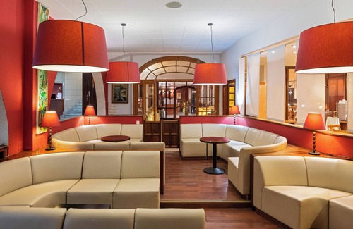 Corbera De Llobregat Hotel | Hotel Can Fisa