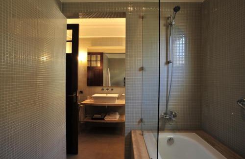 Cerro Alegre Hotel | Hotel Casa Higueras