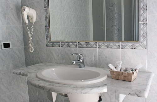 Piombino Hotel | Hotel Centrale