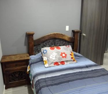 Calle 100 House | Hotel chimenea calle 100