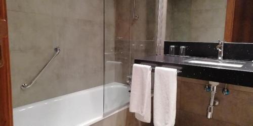 Ponferrada Hotel | Hotel Ciudad de Ponferrada, Ascend Hotel Collection