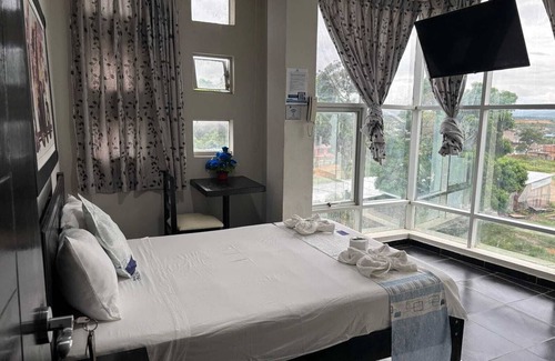 La Banda de Shilcayo Hotel | HOTEL COSTA AZUL