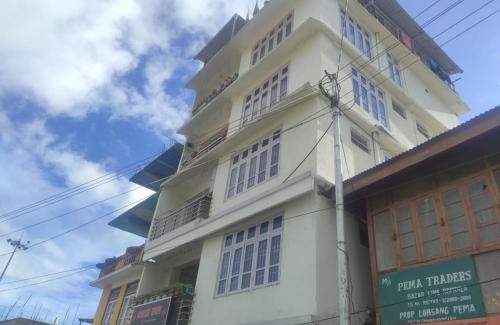 Bomdila Hotel | Hotel Cozi Inn