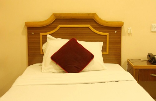 Hyderabad Hotel | HOTEL CROWN