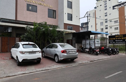 Kota Hotel | Hotel Crown Royal