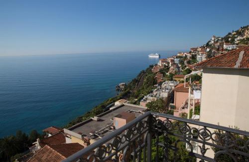 Roquebrune-Cap-Martin Hotel | Hotel de charme Regency