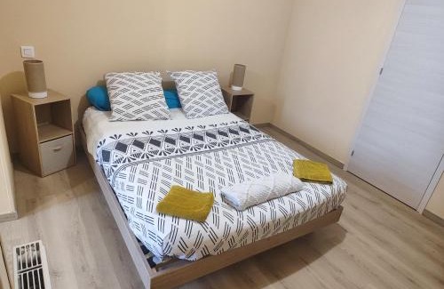 Jussey Hotel | HOTEL DE LA GARE " Chez Hervé et Manu "