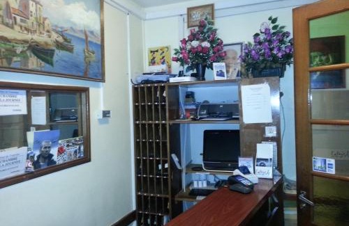 Porte de Clichy Hotel | Hotel de Nantes