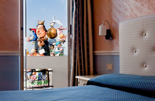 Pesaro Hotel | Hotel Des Bains