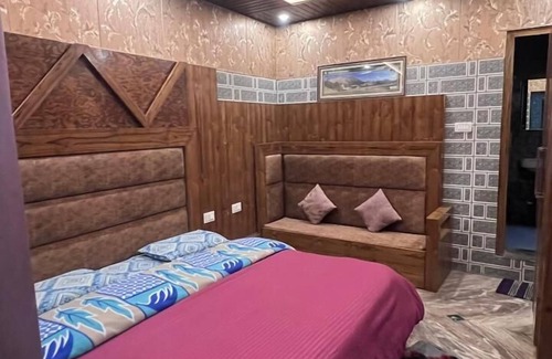Ukhimath Hotel | Hotel Dev Bhumi