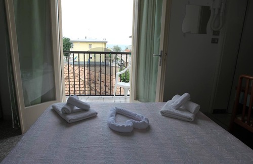 Torre Pedrera Hotel | Hotel Diamante