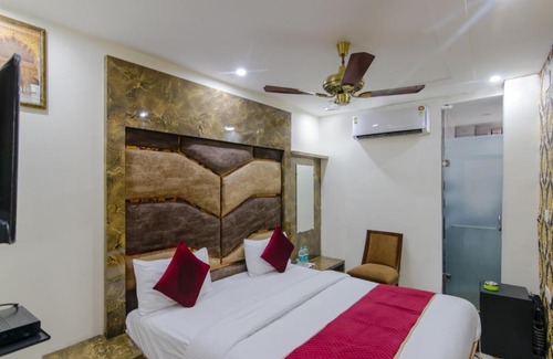 Paharganj Hotel | Hotel Double R - Couple Freindly