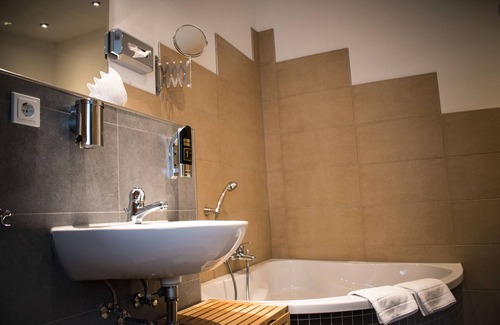 Pfalzel Hotel | Hotel Ehranger Hof