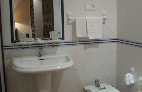 Puerto Lapice Hotel | Hotel El Puerto