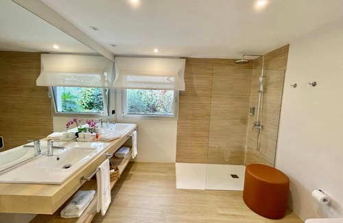 Santa Cruz de Tenerife Hotel | Hotel Emblemático Hi Suites