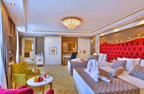Avcilar Hotel | Hotel Emirhan Palace