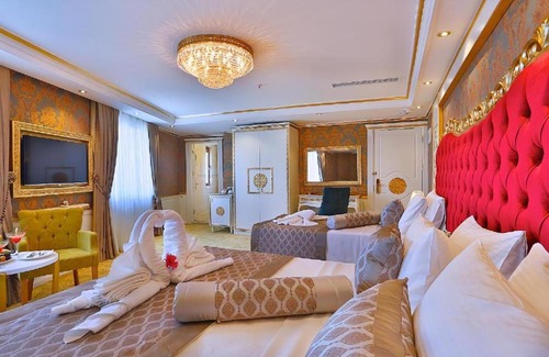 Avcilar Hotel | Hotel Emirhan Palace