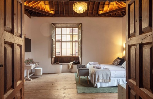 Historical Center Hotel | Hotel Emblemático La Casa De La Camelia