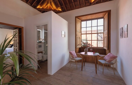 Historical Center Hotel | Hotel Emblemático La Casa De La Camelia