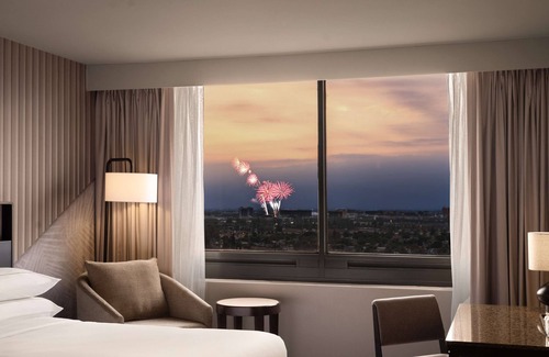 Anaheim Resort Hotel | Hotel Fera Anaheim, a DoubleTree by Hilton