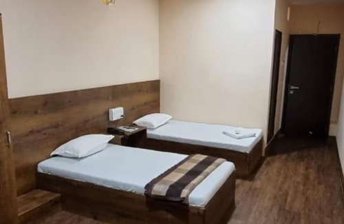 Gandhidham Hotel | Hotel Flamingo