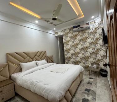 G-6 Sector Hotel | Hotel Flower of Capital