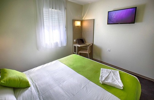 Cenon Hotel | Hotel Formule Club Bordeaux Cenon