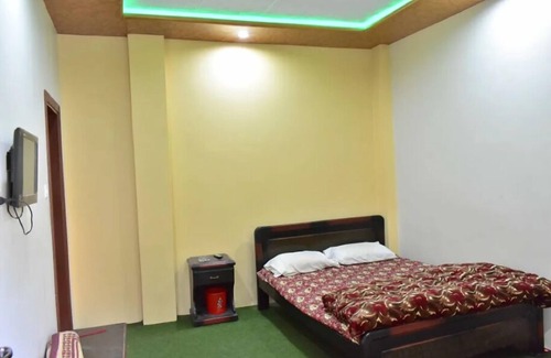 Mingora Hotel | Hotel Four Season