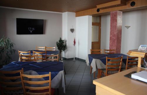 Mutterstadt House | Hotel Garni Pension Ruth