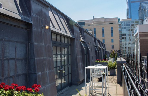 Old Montreal Apartment | Hotel Gault