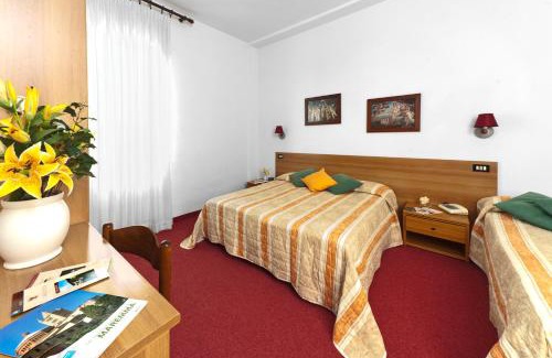 Massa Marittima Hotel | Hotel Girifalco - Nature & Relax